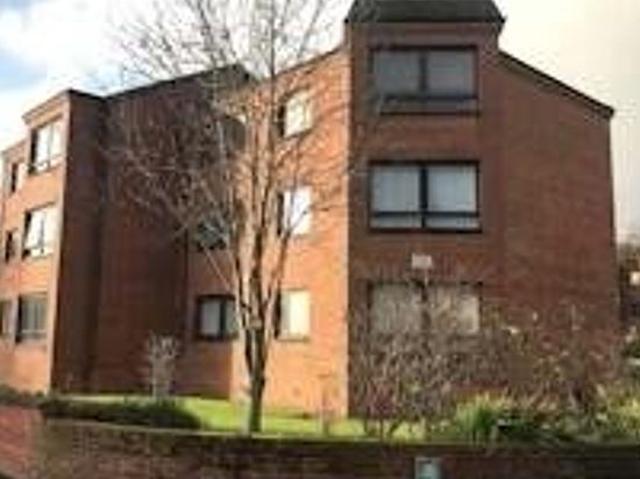 2 bedroom flat in Glasgow
