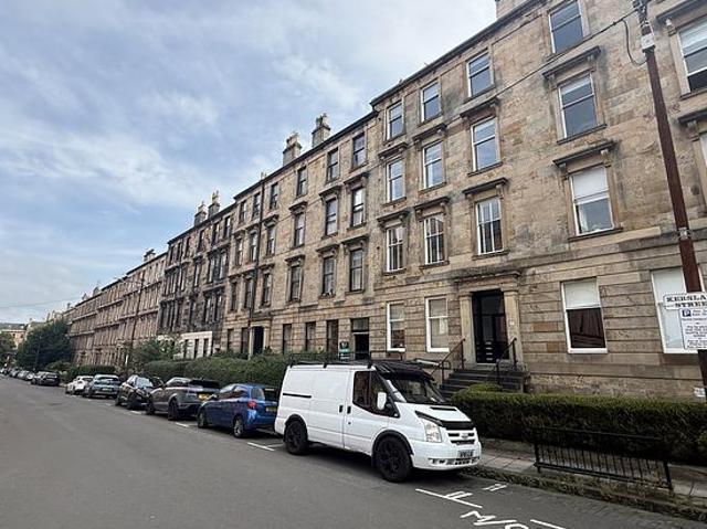 2 bedroom flat in Glasgow