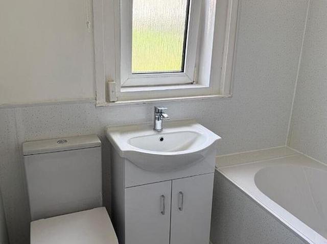 2 bedroom flat in Glasgow