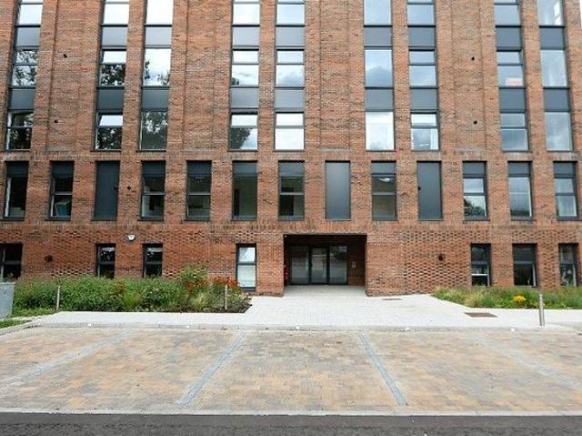 2 bedroom flat in Glasgow