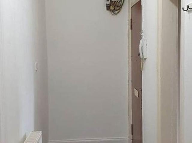 2 bedroom flat in Glasgow