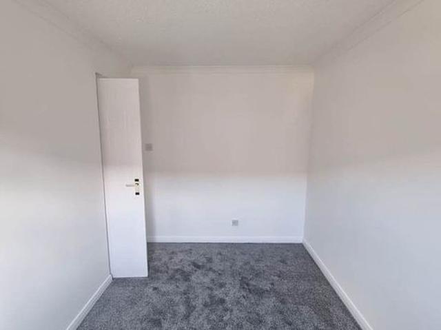 2 bedroom flat in Glasgow