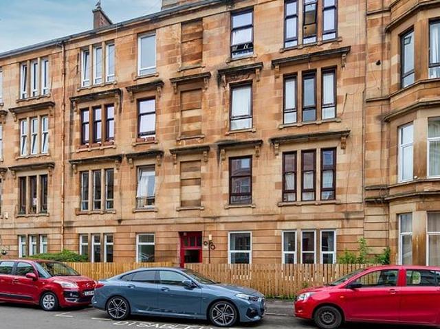 2 bedroom flat in Glasgow
