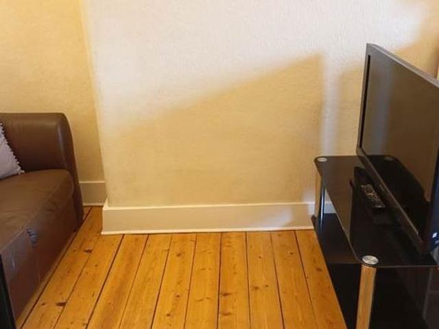 2 bedroom flat in Glasgow