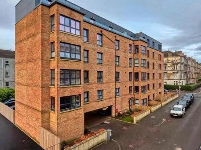 2 bedroom flat in Glasgow