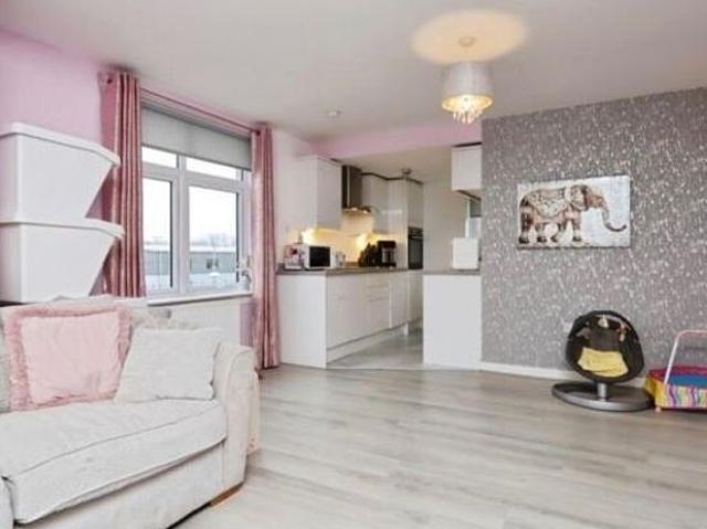 2 bedroom flat in Glasgow