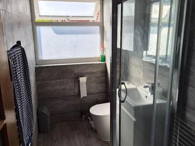 2 bedroom flat in Glasgow