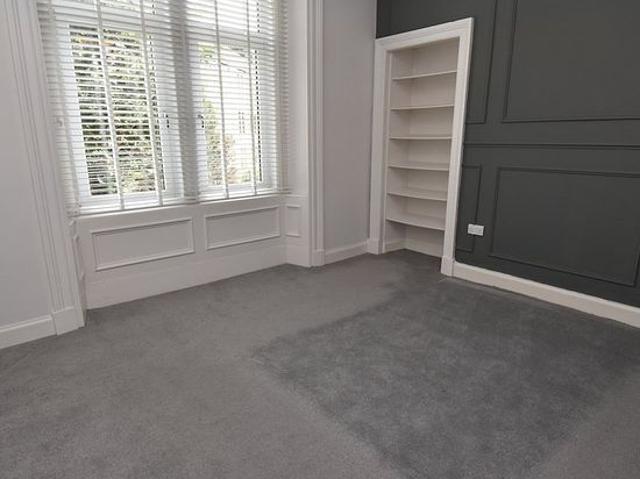 2 bedroom flat in Glasgow