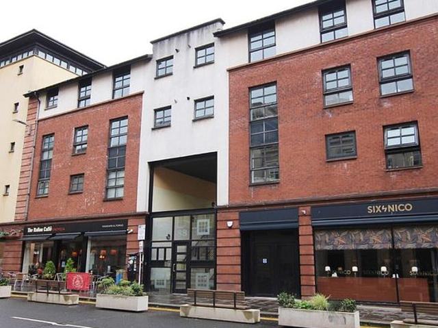 2 bedroom flat in Glasgow