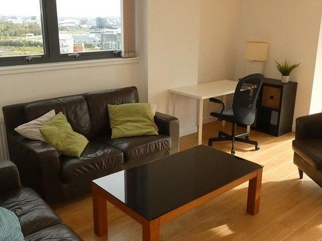 2 bedroom flat in Glasgow