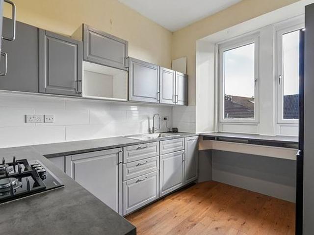 2 bedroom flat in Glasgow