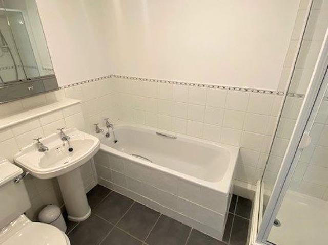 2 bedroom flat in Glasgow