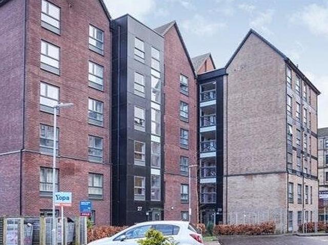 2 bedroom flat in Glasgow