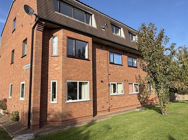 2 bedroom flat in Halesowen