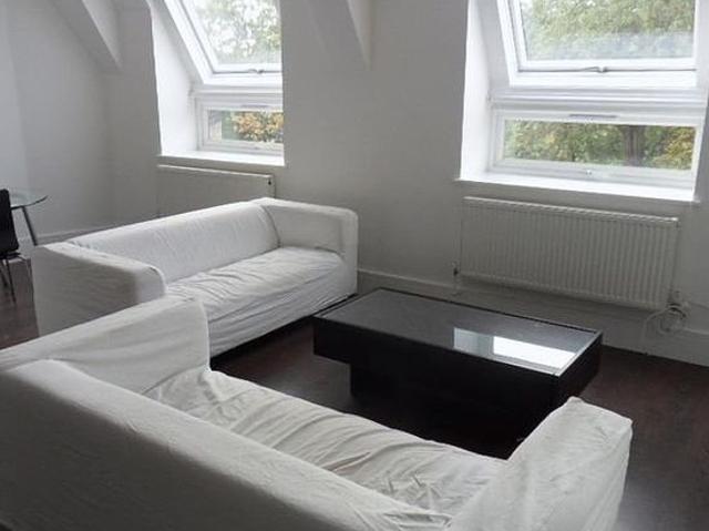 2 bedroom flat in Harrow