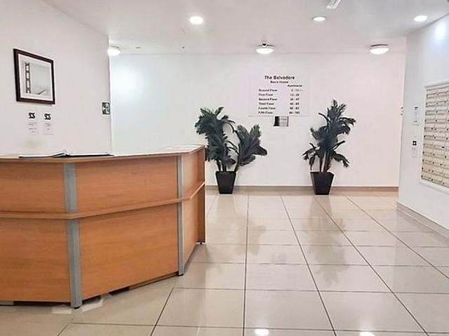 2 bedroom flat in Harrow
