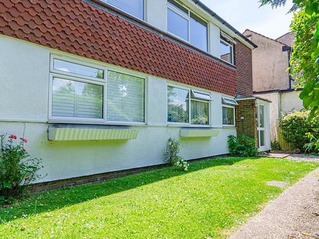 2 bedroom flat in Harrow