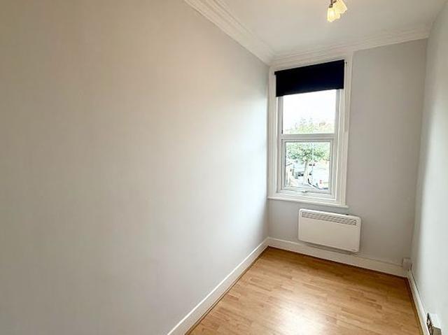 2 bedroom flat in Harrow