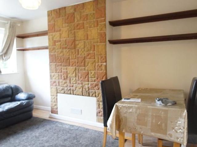 2 bedroom flat in Harrow