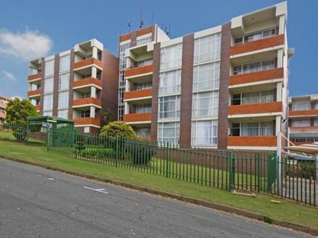 2 Bedroom Flat in Honey Hill