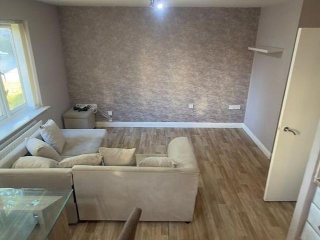 2 bedroom flat in Leeds