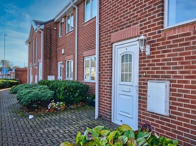 2 bedroom flat in Leeds