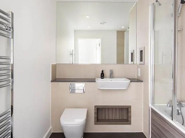 2 bedroom flat in Leeds