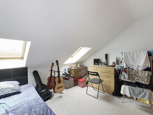 2 bedroom flat in Leeds
