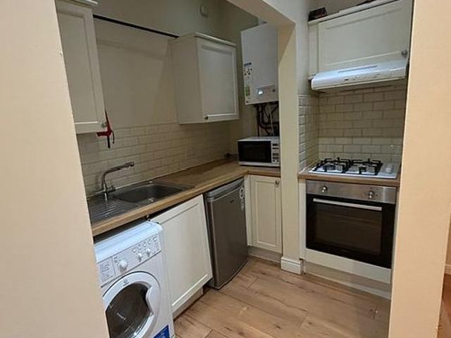 2 bedroom flat in Leeds