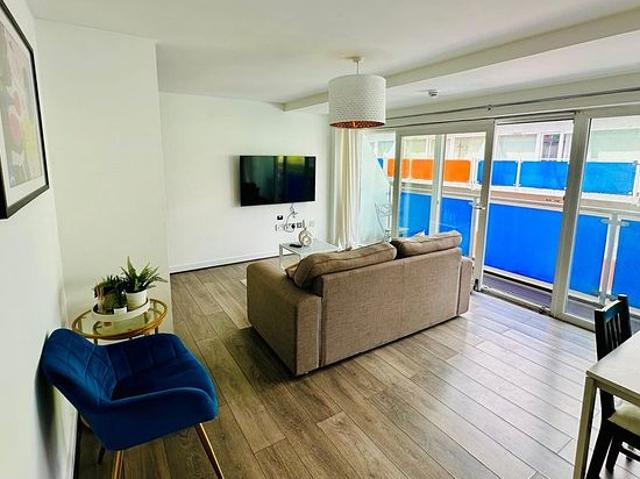 2 bedroom flat in Leeds