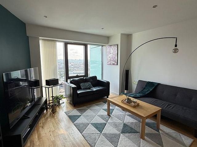 2 bedroom flat in Liverpool