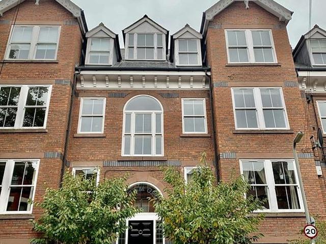 2 bedroom flat in Liverpool
