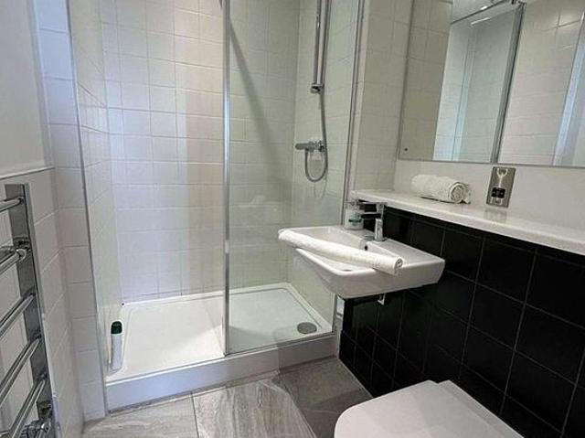 2 bedroom flat in Liverpool