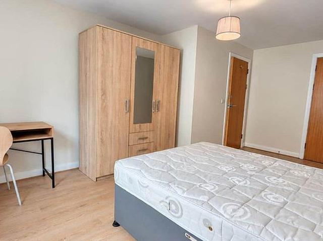 2 bedroom flat in Liverpool