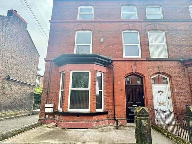 2 bedroom flat in Liverpool