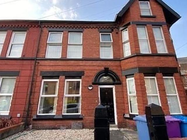 2 bedroom flat in Liverpool