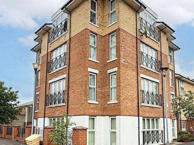2 bedroom flat in Liverpool
