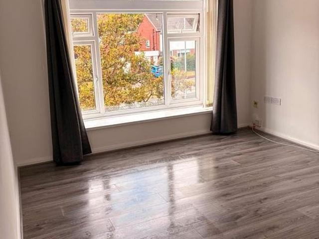 2 bedroom flat in Liverpool