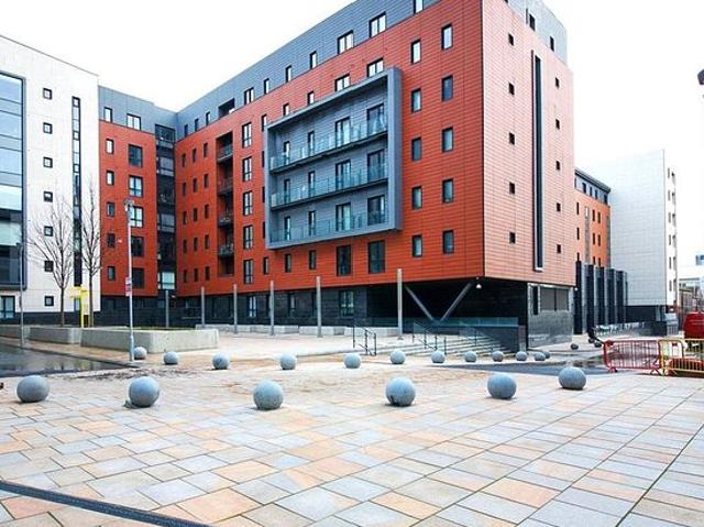 2 bedroom flat in Liverpool
