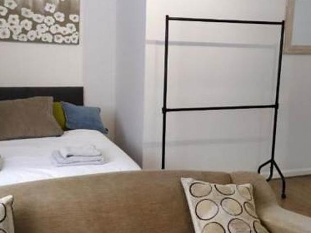 2 bedroom flat in Liverpool