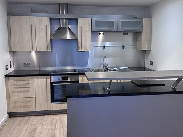 2 bedroom flat in Liverpool