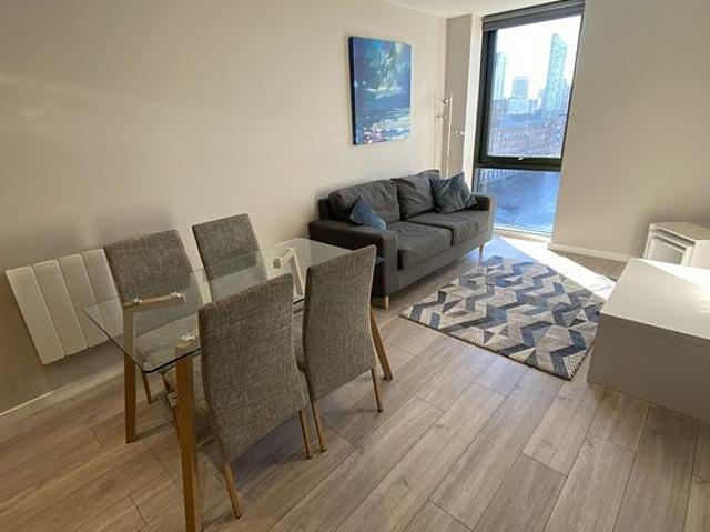 2 bedroom flat in Liverpool