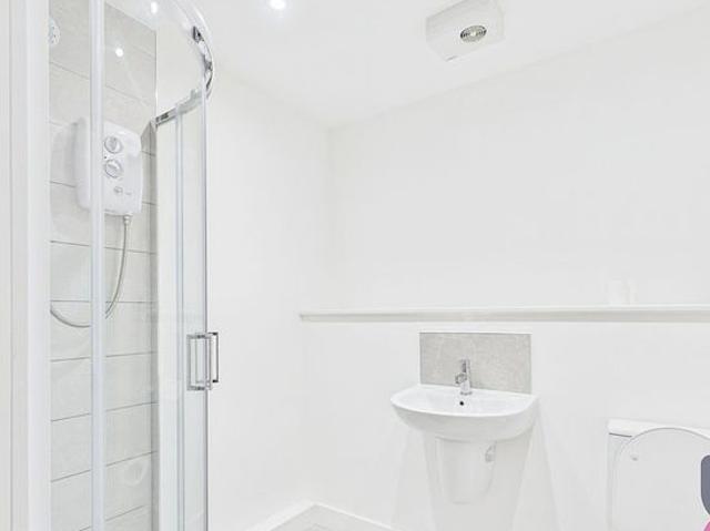 2 bedroom flat in Liverpool