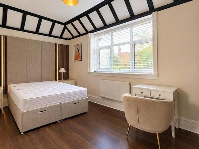 2 bedroom flat in Liverpool