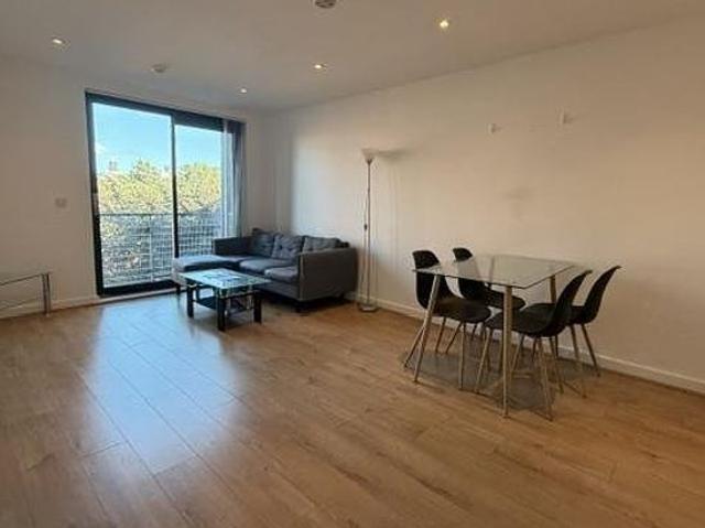 2 bedroom flat in Liverpool