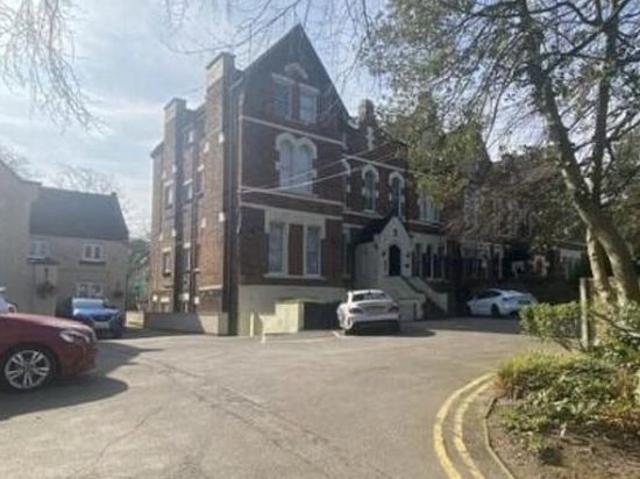 2 bedroom flat in Liverpool