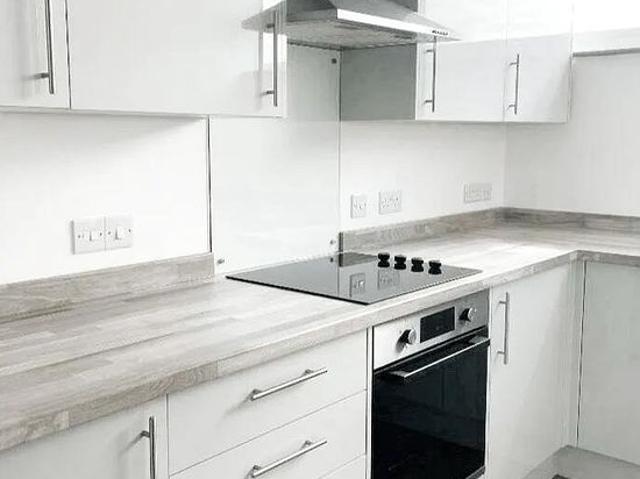 2 bedroom flat in London