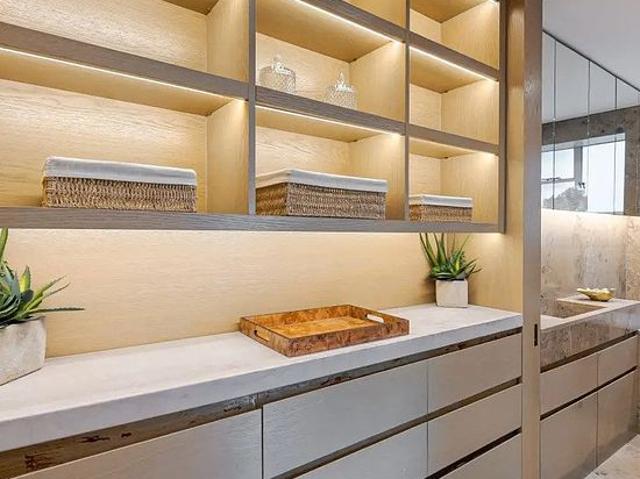 2 bedroom flat in London