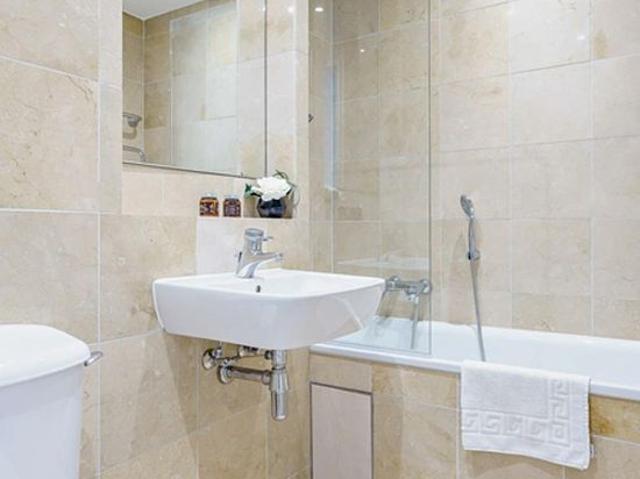 2 bedroom flat in London
