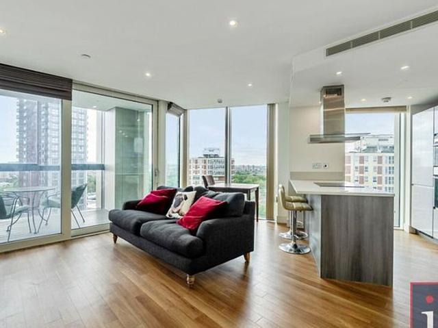 2 bedroom flat in London